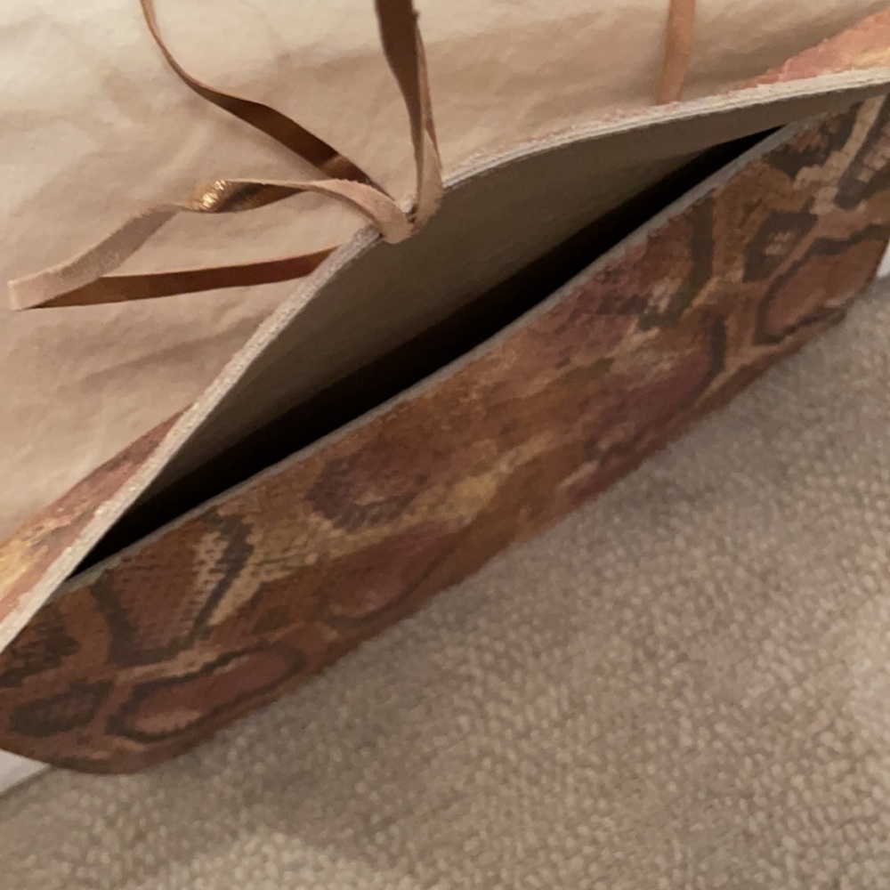Python Clutch - image 3